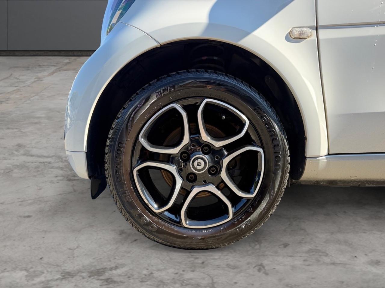 Smart fortwo coupe Fortwo 1.0 Passion 71cv - Unipro - Promo finanziamento - Bracciolo - Sedili riscaldabili - Tetto
