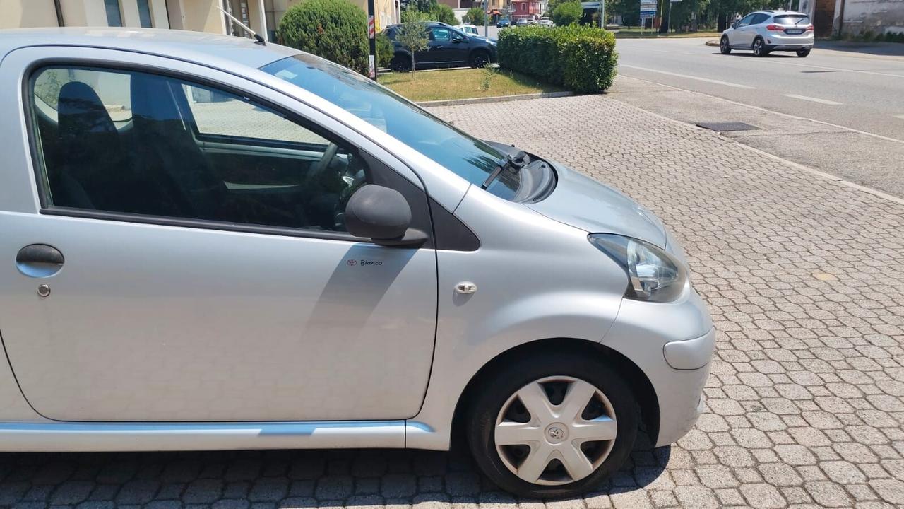 Toyota Aygo 1.0 12V VVT-i 3 porte Now