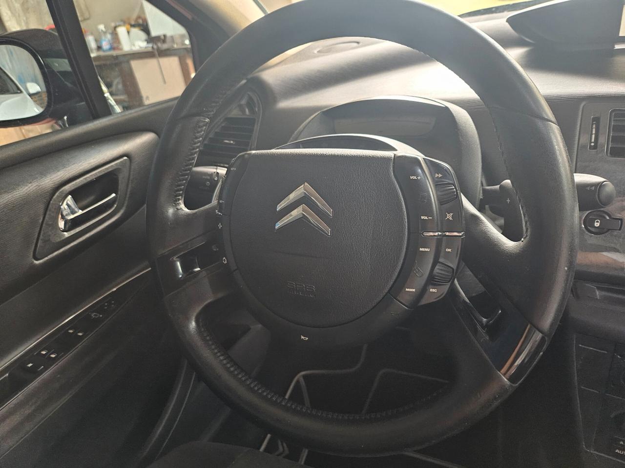 Citroen C4 1.6 HDi 110 Exclusive cambio automatico