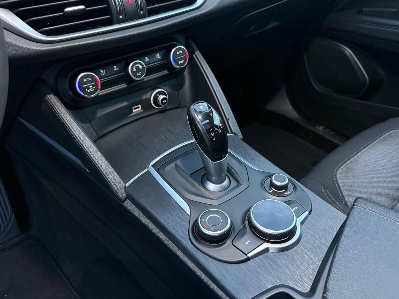 Alfa Romeo Stelvio 2.2 Tdi 190 CV AT8 Q4 Business