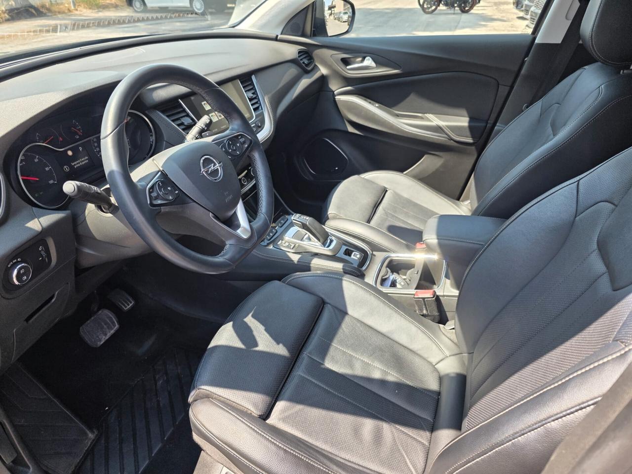 Opel Grandland X 1.6 Hybrid4 Plug-in aut. AWD