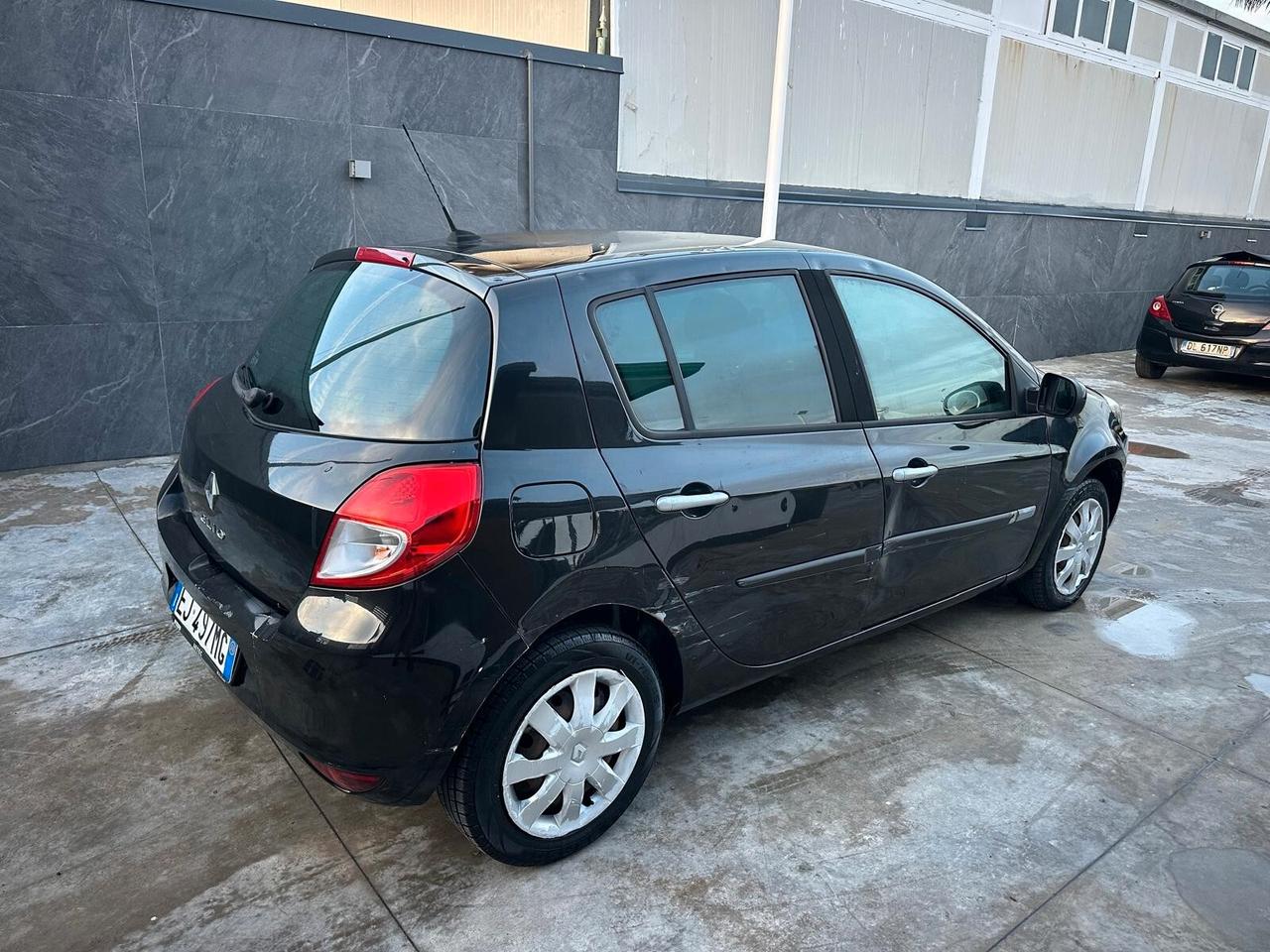 Renault Clio 1.2 16V 5 porte GPL Dynamique