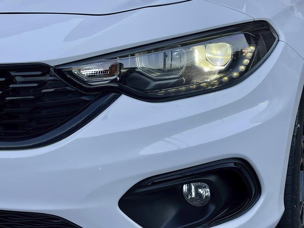 Fiat Tipo 1.6 Mjt S&S S-Design (Bicolor - Pak black -Cerchi 18° - Fari Bi-xenon led - retrocamera)