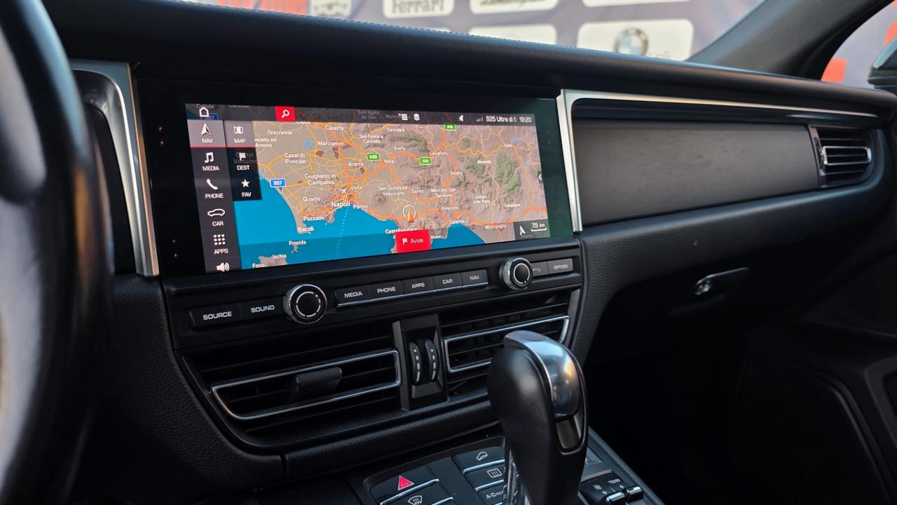 Porsche Macan 2.0 Scarico Sportivo Tetto