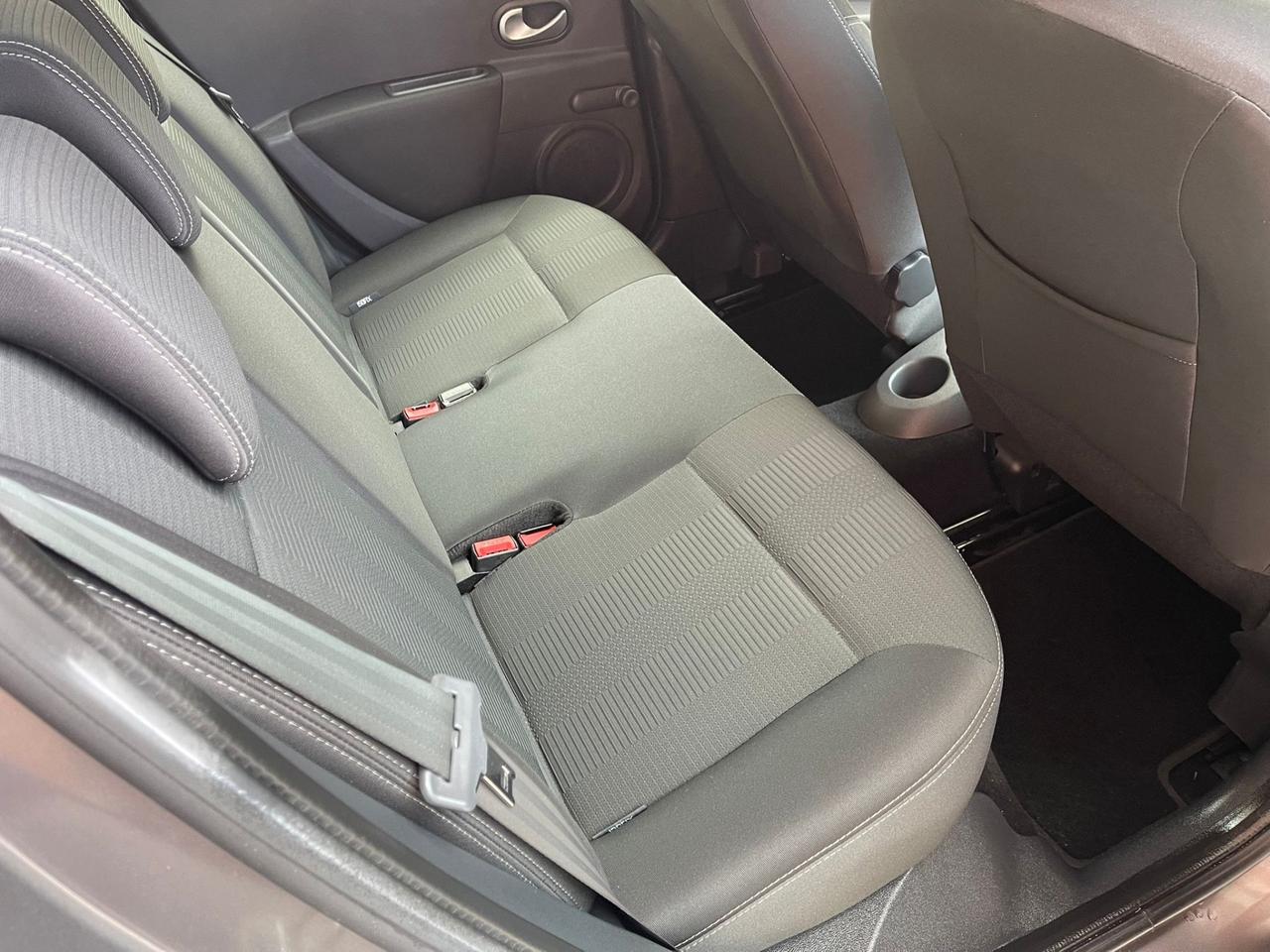 Renault Clio 1.2 16V 5 porte / GARANZIA 12 MESI