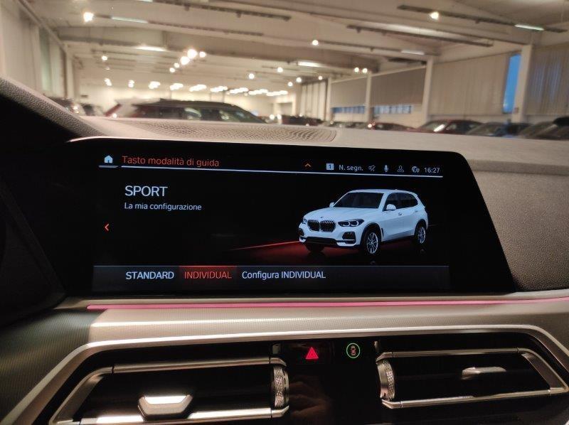 BMW X5 (G05/F95) - X5 xDrive30d 48V Business