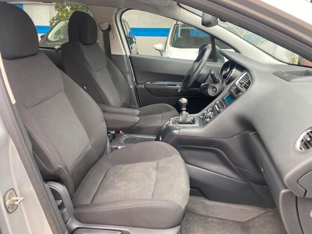 Peugeot 5008 1.6 HDi 112CV Family