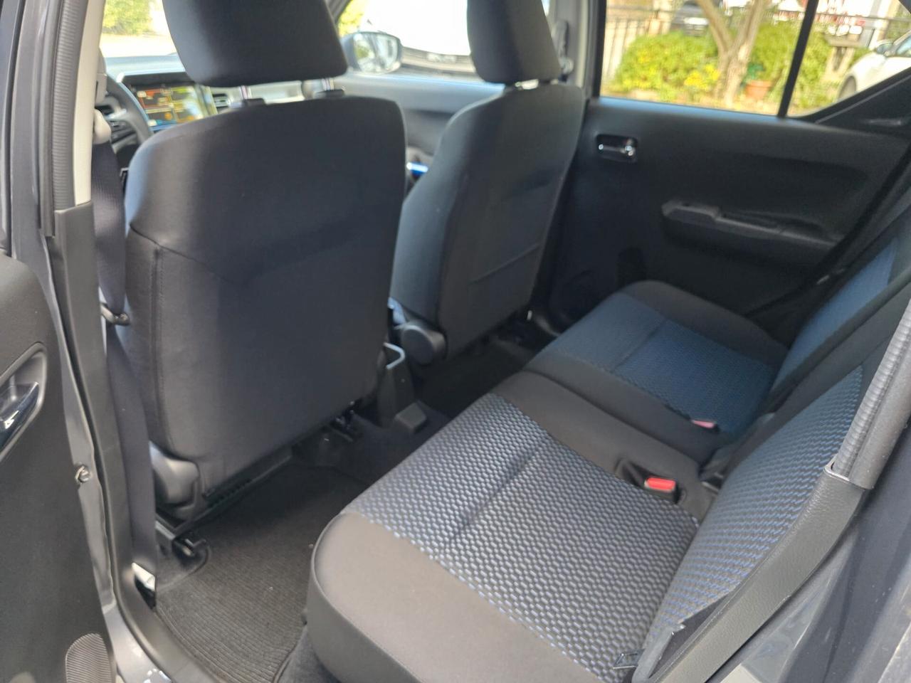 Suzuki Ignis 1.2 Hybrid Top