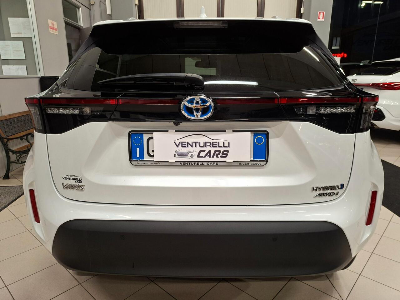 Toyota Yaris Cross 1.5 Hybrid E-CVT AWD-i Lounge