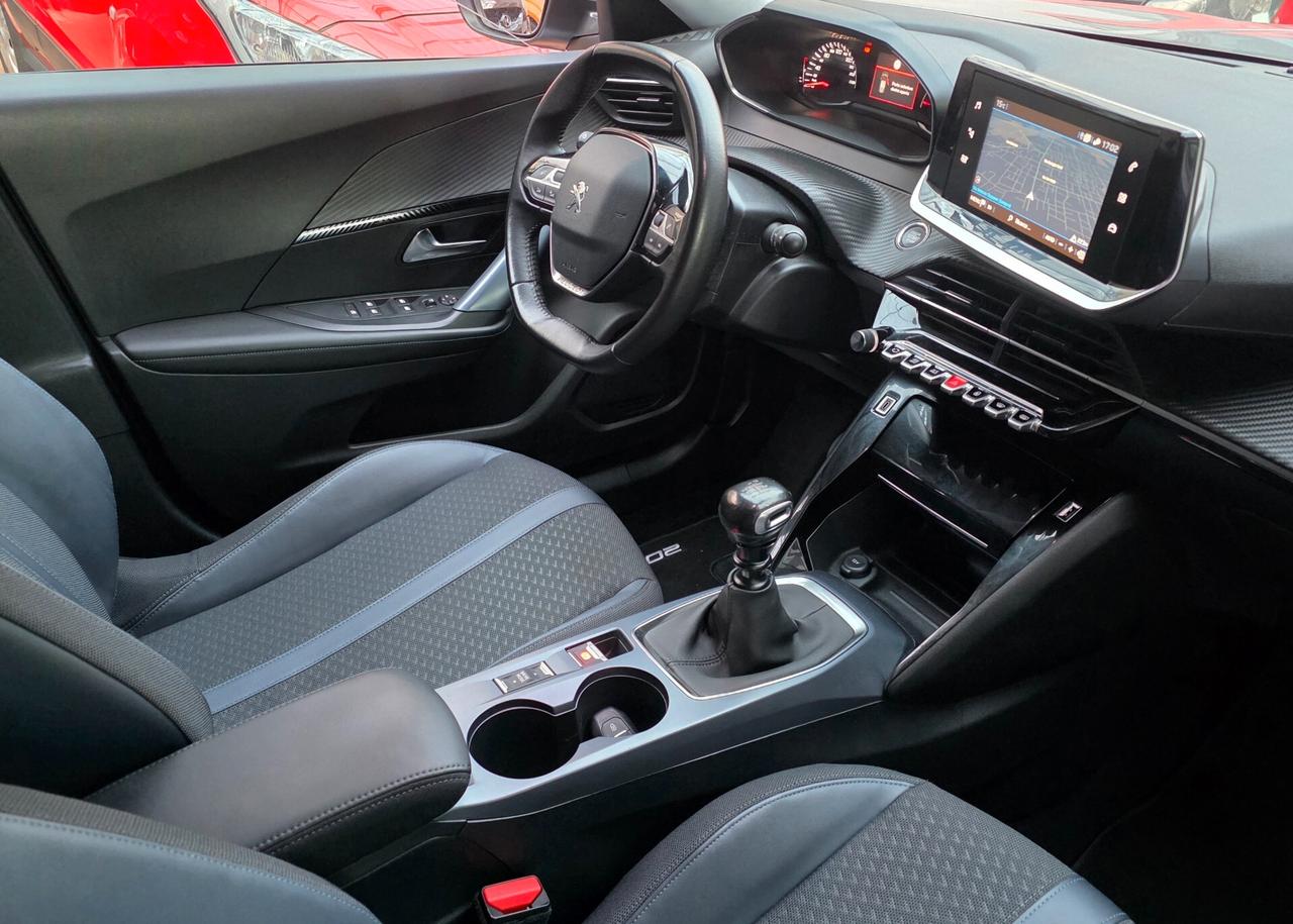 Peugeot 2008 PureTech 130 S&S Allure Navi Pack