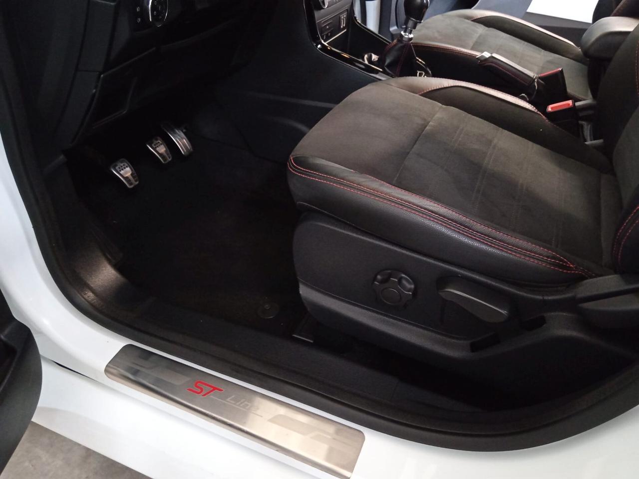 Ford EcoSport 1.0 EcoBoost 125 CV Start&Stop ST-Line Black Edition