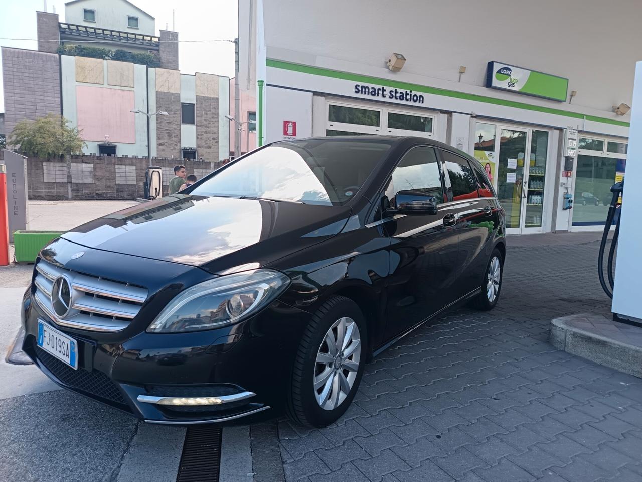 Mercedes-benz B 180 CDI BlueEFFICIENCY Executive