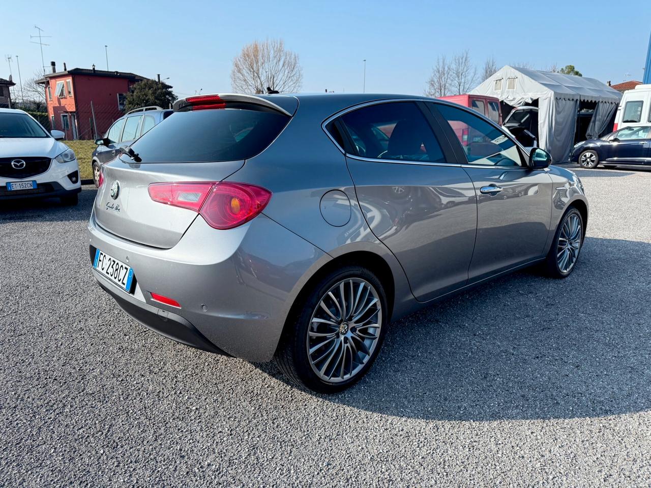 Alfa Romeo Giulietta 1.6 JTDm-2 120 CV Exclusive