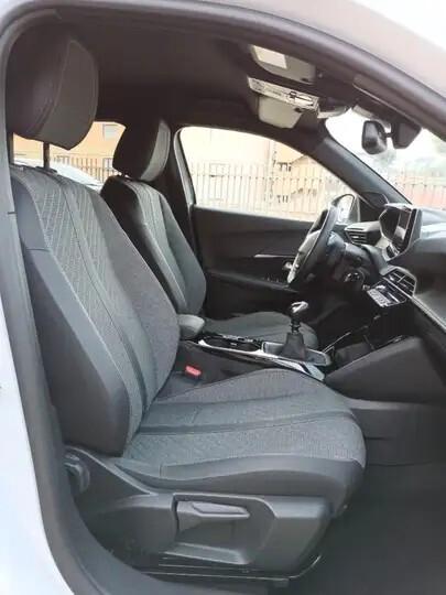 Peugeot 2008 PureTech 100cv S&S Allure