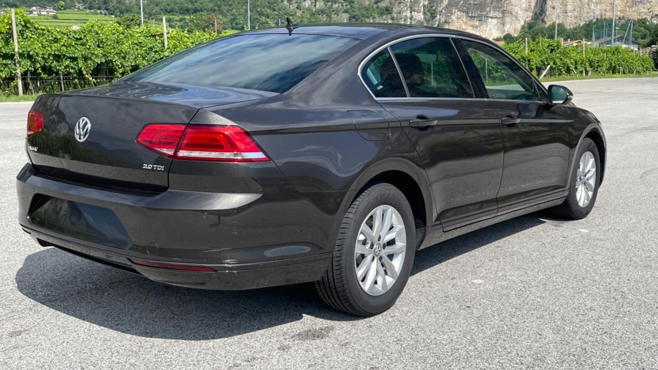 VOLKSWAGEN PASSAT 2.0TDI BERLINA MANUALE - 2017