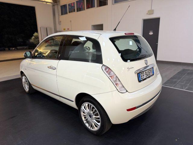 LANCIA Ypsilon 1.2 69 CV Argento