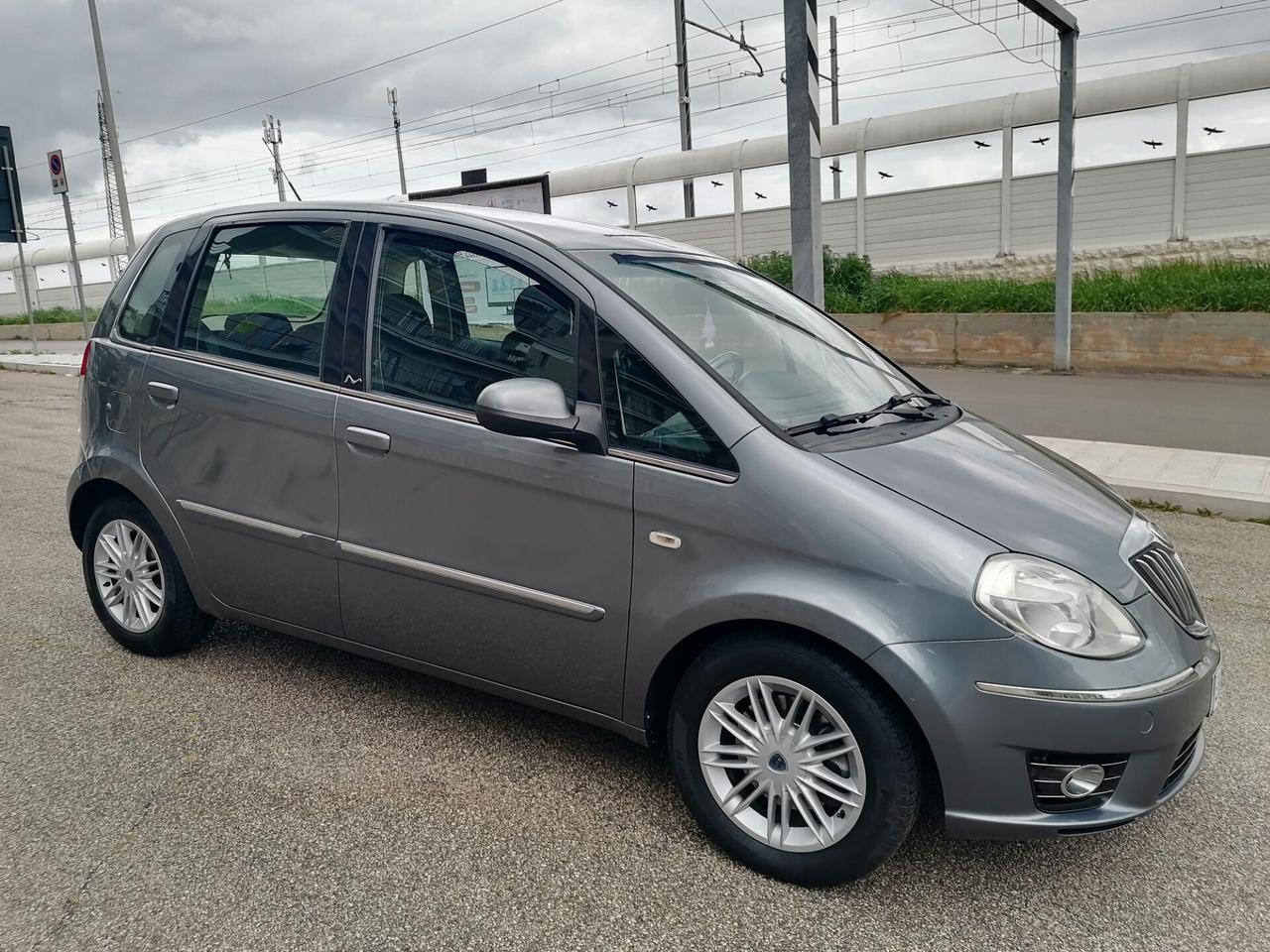 Lancia MUSA 1.3 Mjt 95 CV Gold 2011