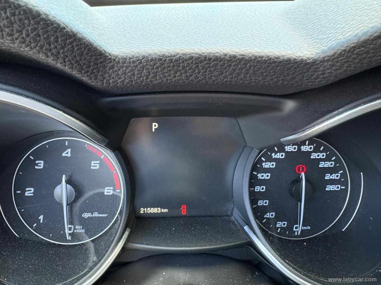 ALFA ROMEO Stelvio 2.2 T.diesel 210 CV AT8 Q4 Exec. X COMMERCIANTI