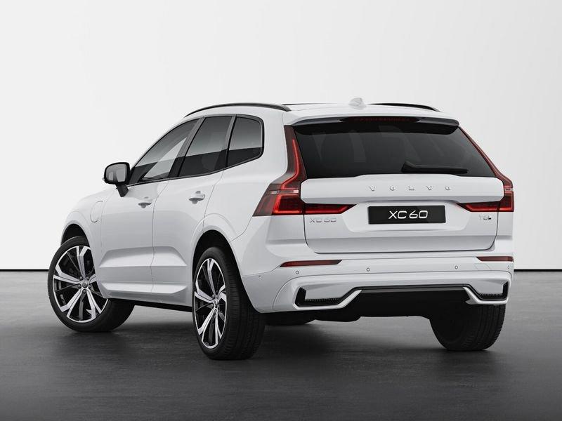 Volvo XC60 T6 253+145 CV AWD Plug-in Hybrid Automatica Recharge Ultimate Dark Pronta Consegna