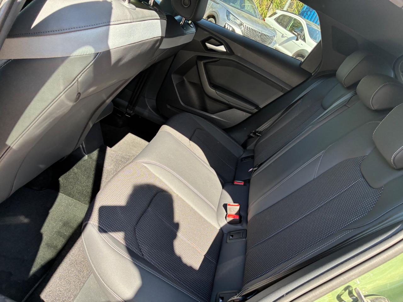 Audi A1 ALLSTREET 30 TFSI S line