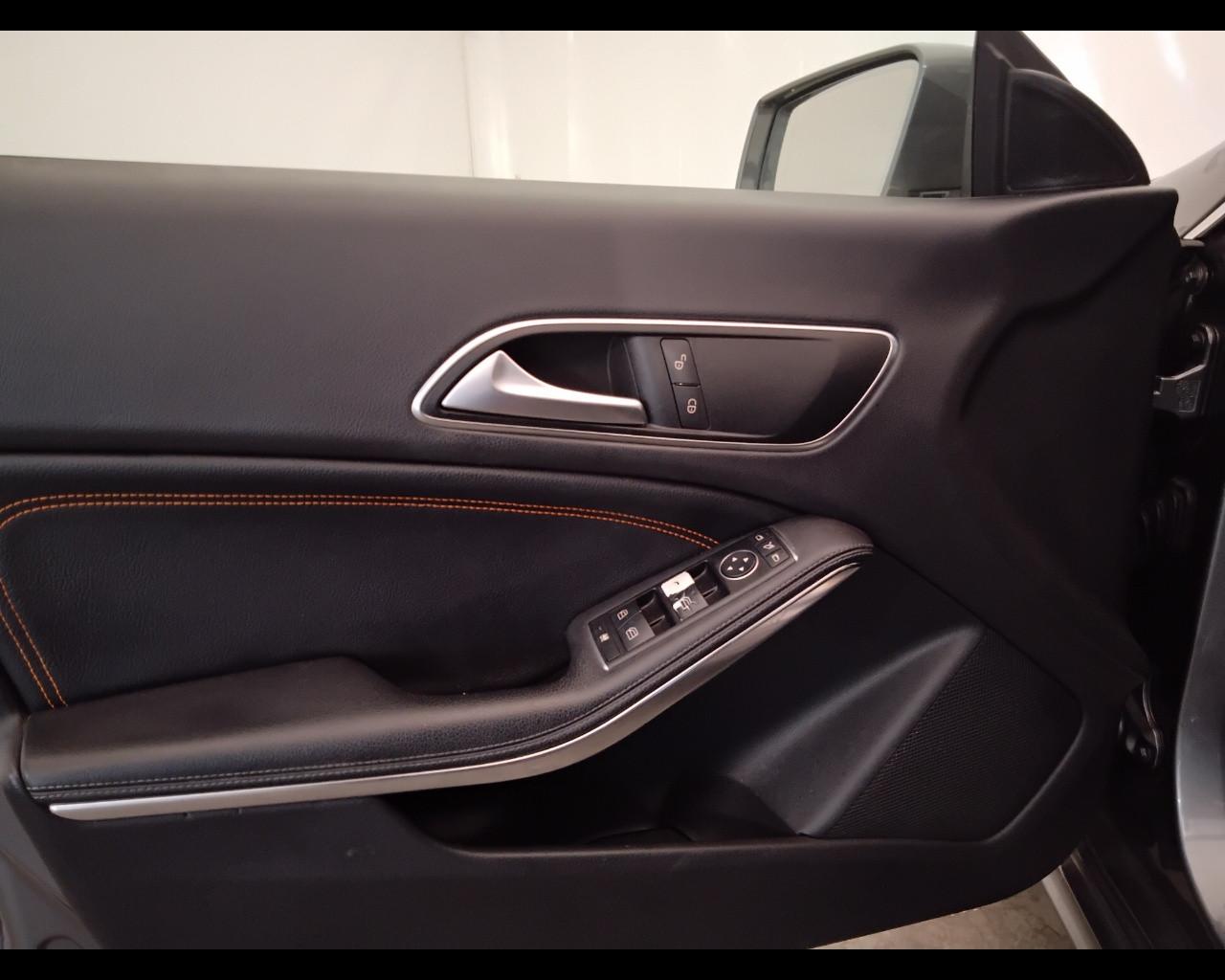 Mercedes-Benz CLA Shooting Brake - X117 - CLA Shooting Brake 200 d (cdi) S