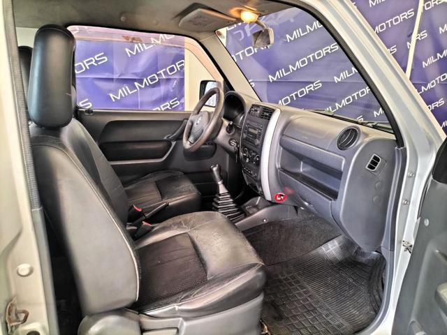 SUZUKI Jimny 1.3i 16V cat 4WD JLX Più