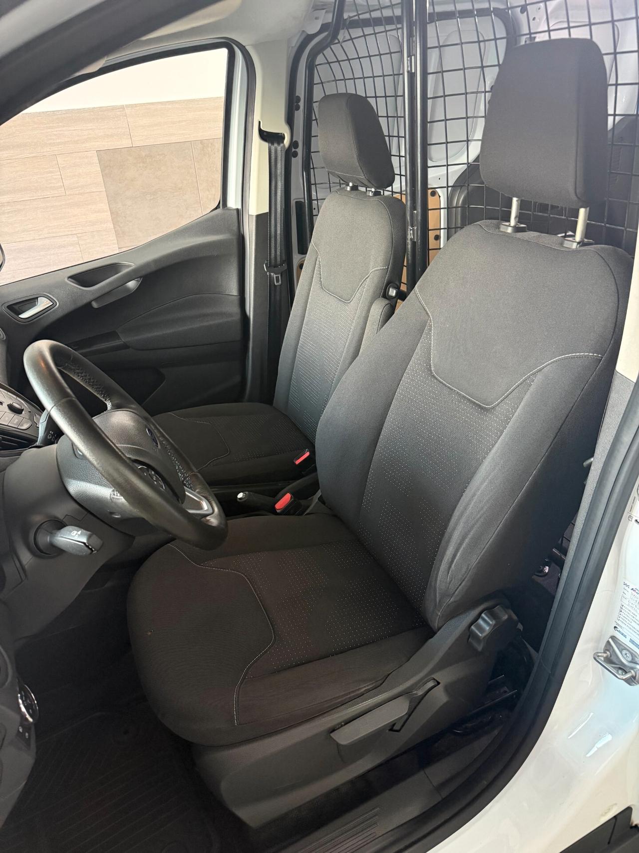 Ford Transit Courier 1.5 TDCi PREZZO FINITO