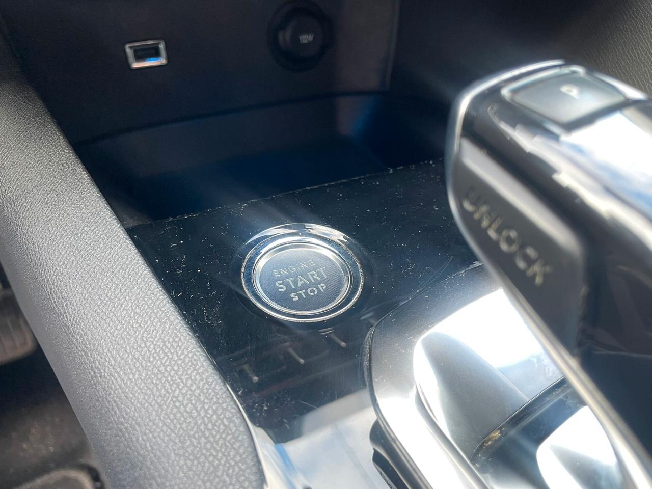 PEUGEOT 3008 1.5HDI ALLURE EAT8 130cv