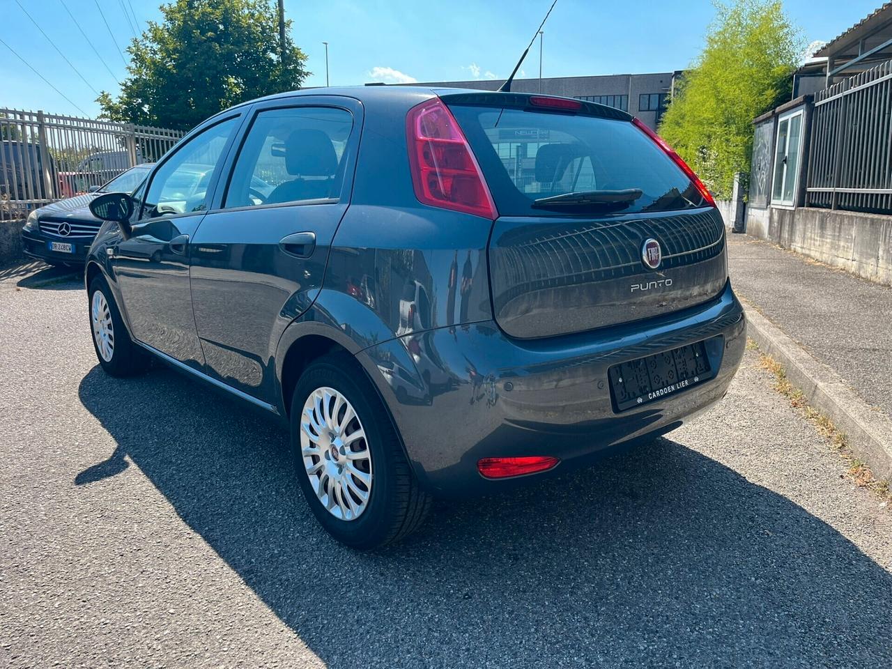 Fiat Punto 1.2 8V 5p solo 22.000 km