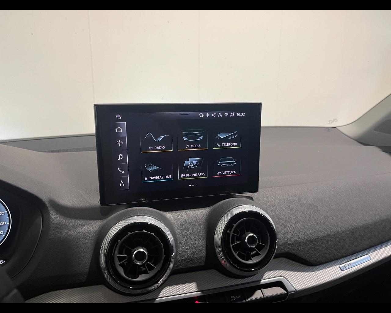 AUDI Q2 35 TFSI S-TRONIC S-LINE EDITION
