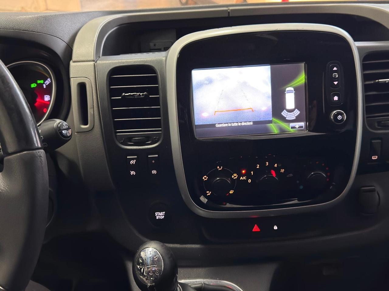 Renault 9 Posti – Anno 2018 – Ottimo stato, pronta all'uso