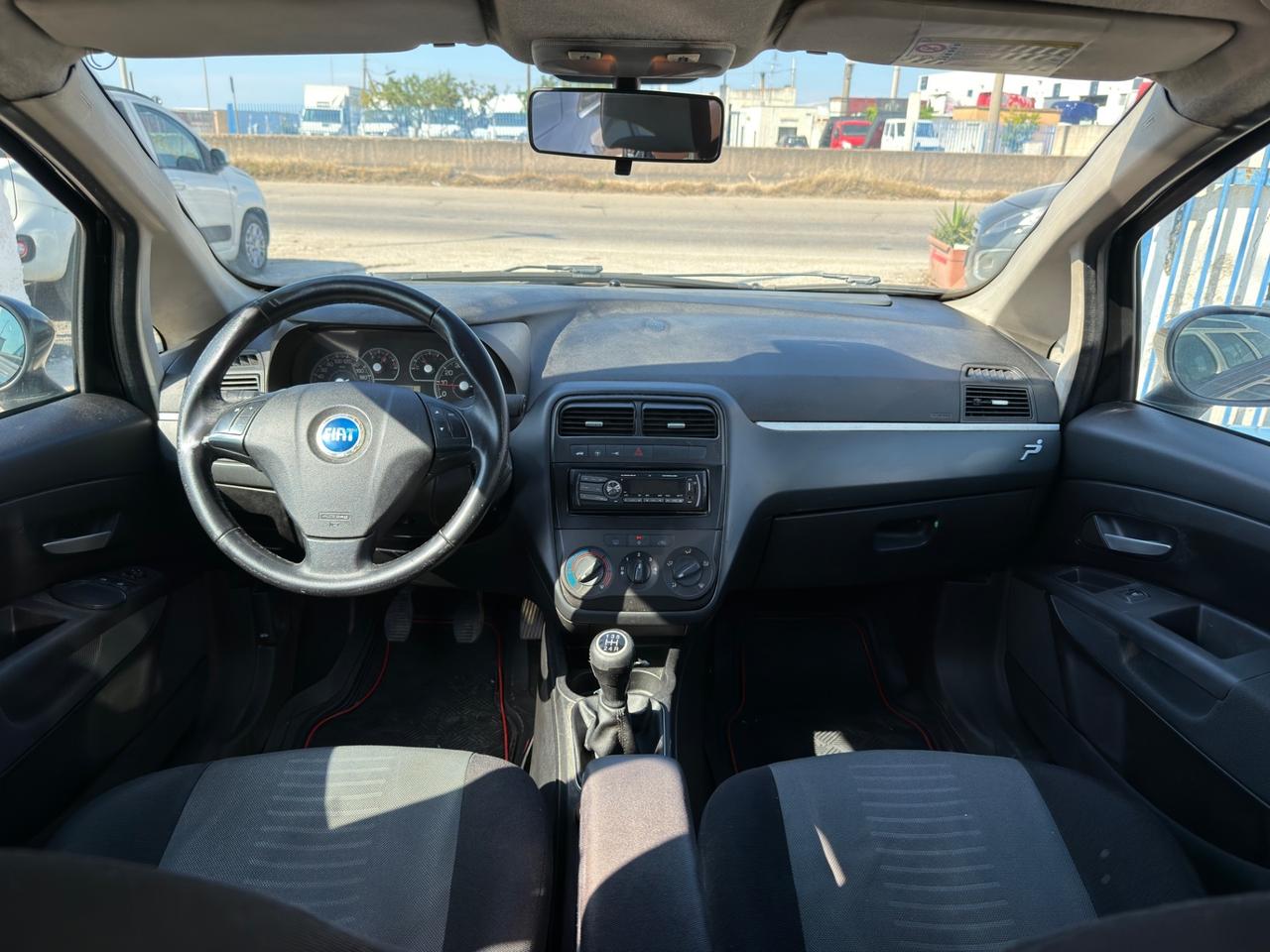 Fiat Grande Punto 1.3 MJT 75 CV 5 porte Dynamic