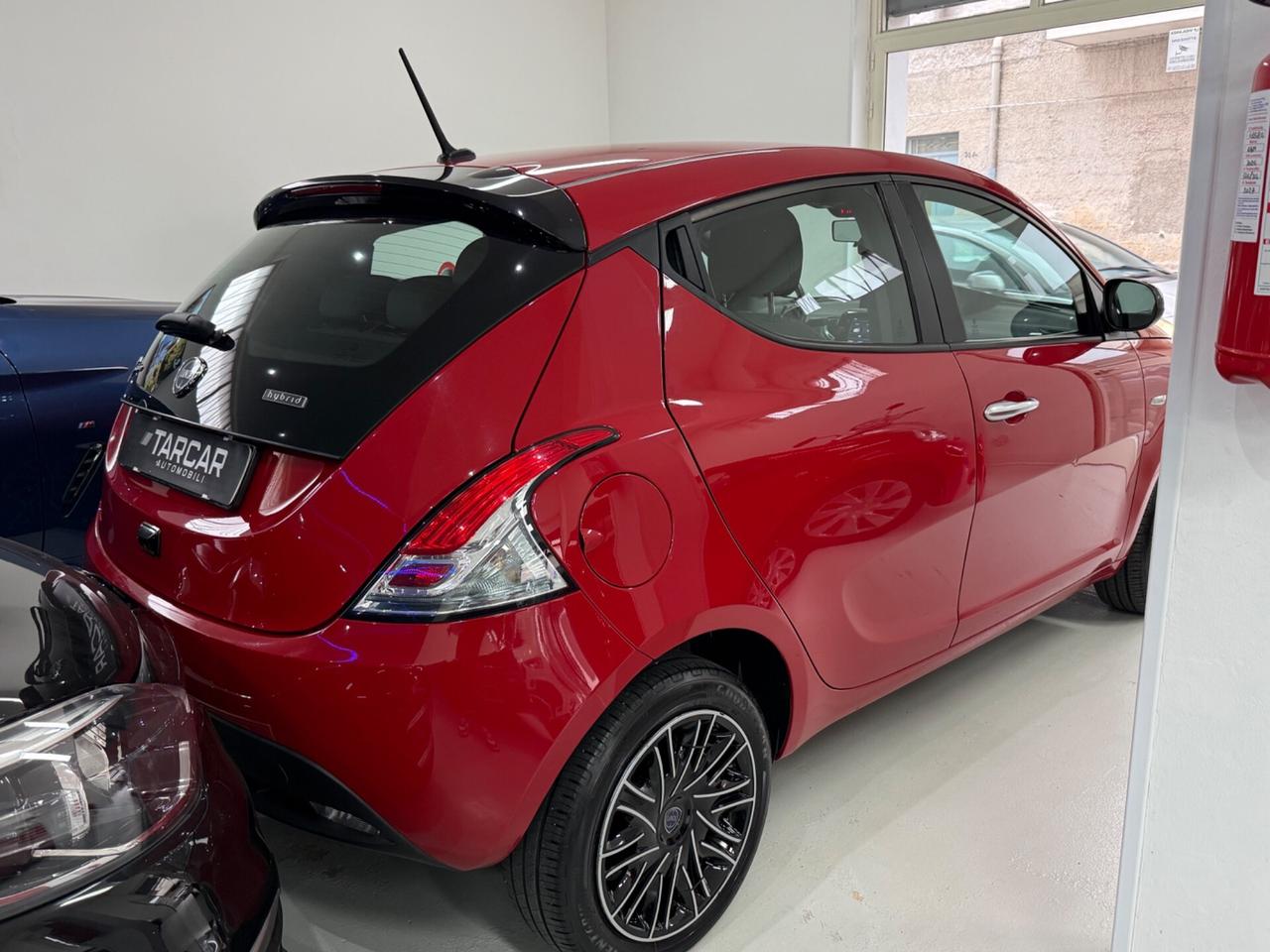 Lancia Ypsilon 1.0 Hybrid Gold *Camera*Carplay