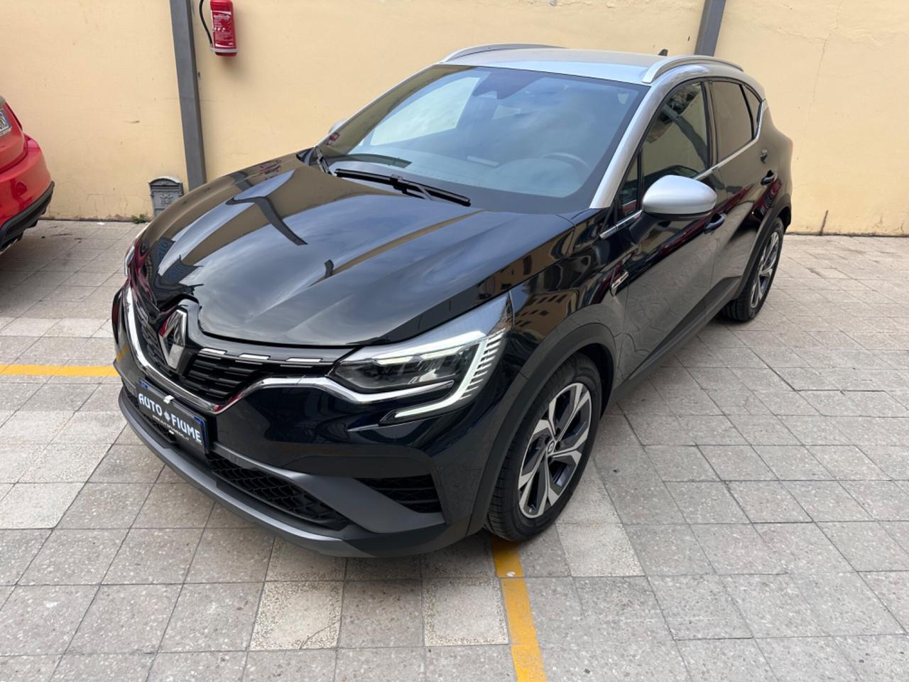 Renault Captur Hybrid E-Tech 145 CV RS Line