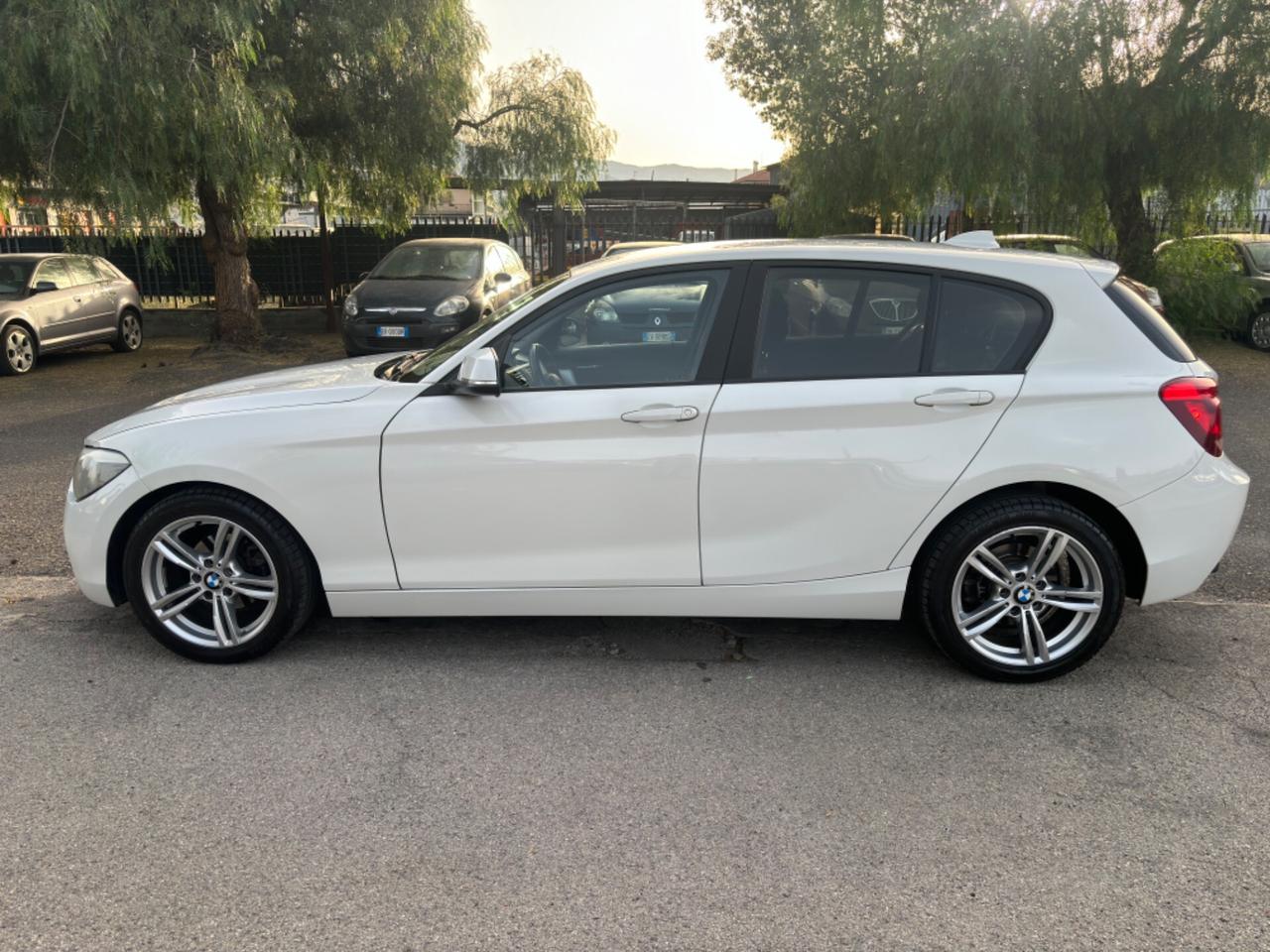 Bmw 116 116d 5p. Efficient Dynamics Sport