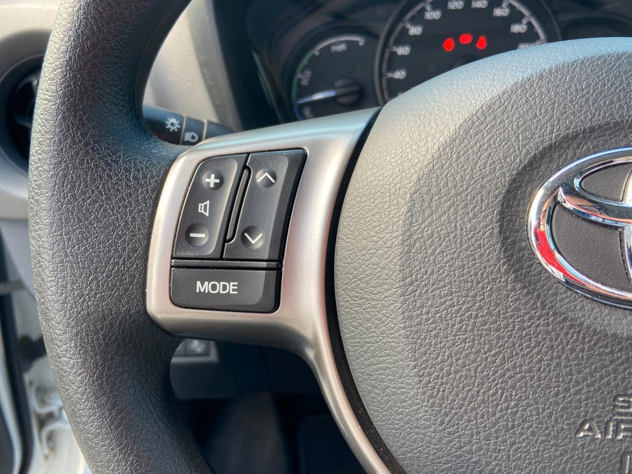 Toyota Yaris 1.5h Cool