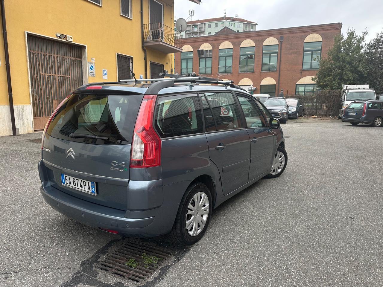 Citroen Grand C4 Picasso c 4 gran 1.6 metano della casa