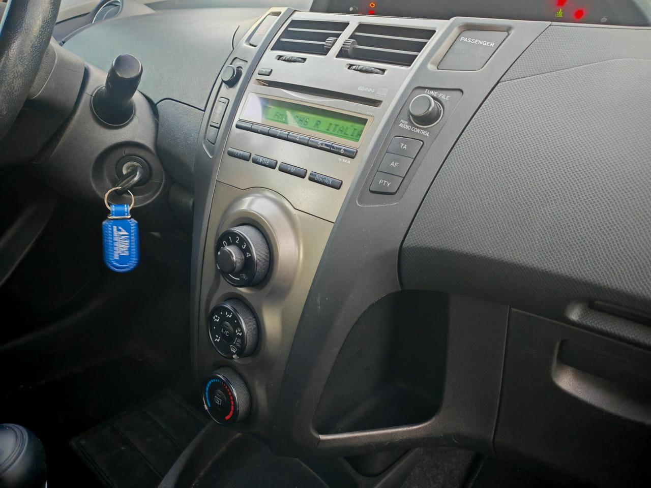 Toyota Yaris 1.4 D-4D Full Optional 2009