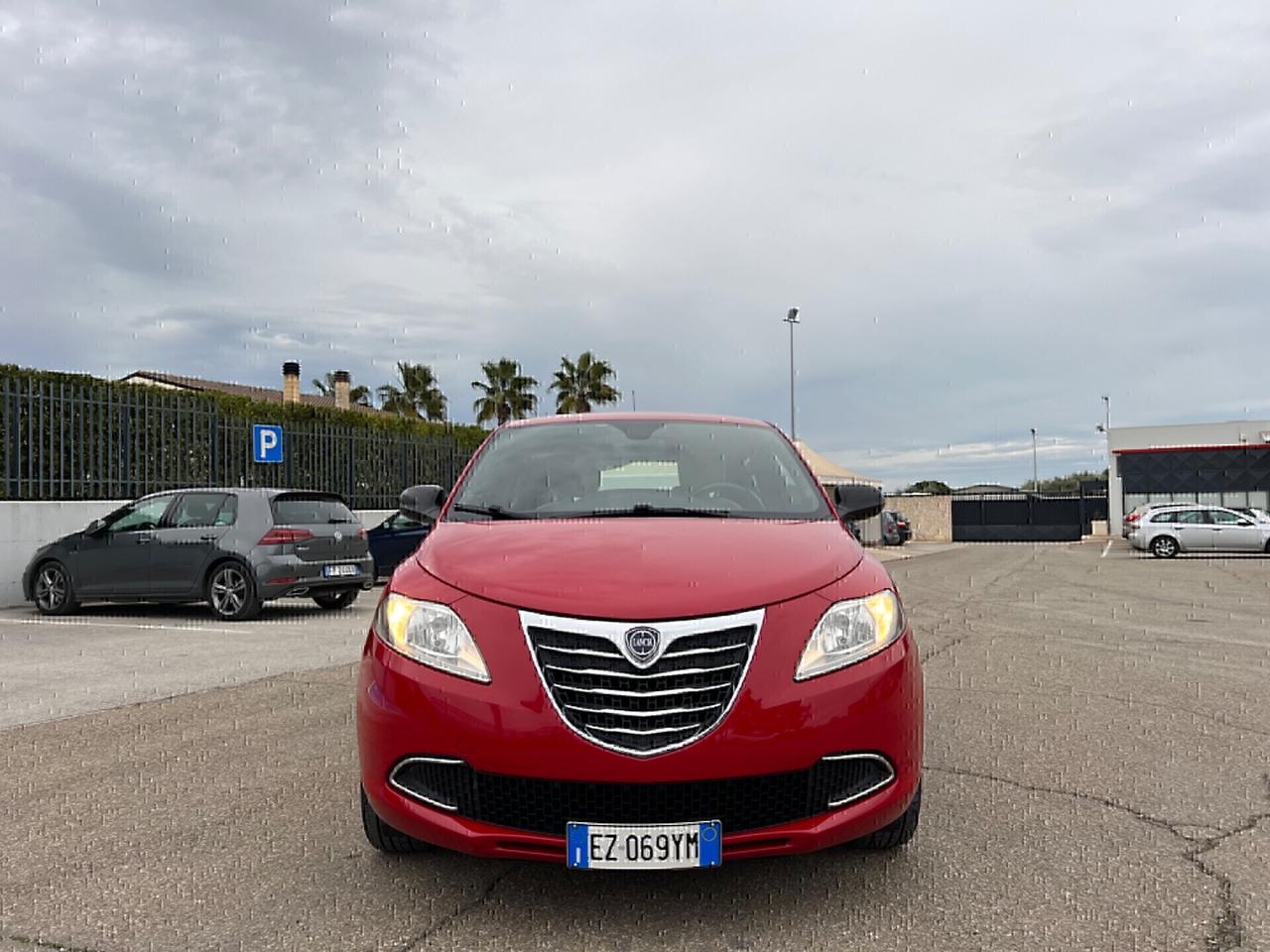 Lancia Ypsilon 1.2 69 CV 5p. 30th Anniversary.