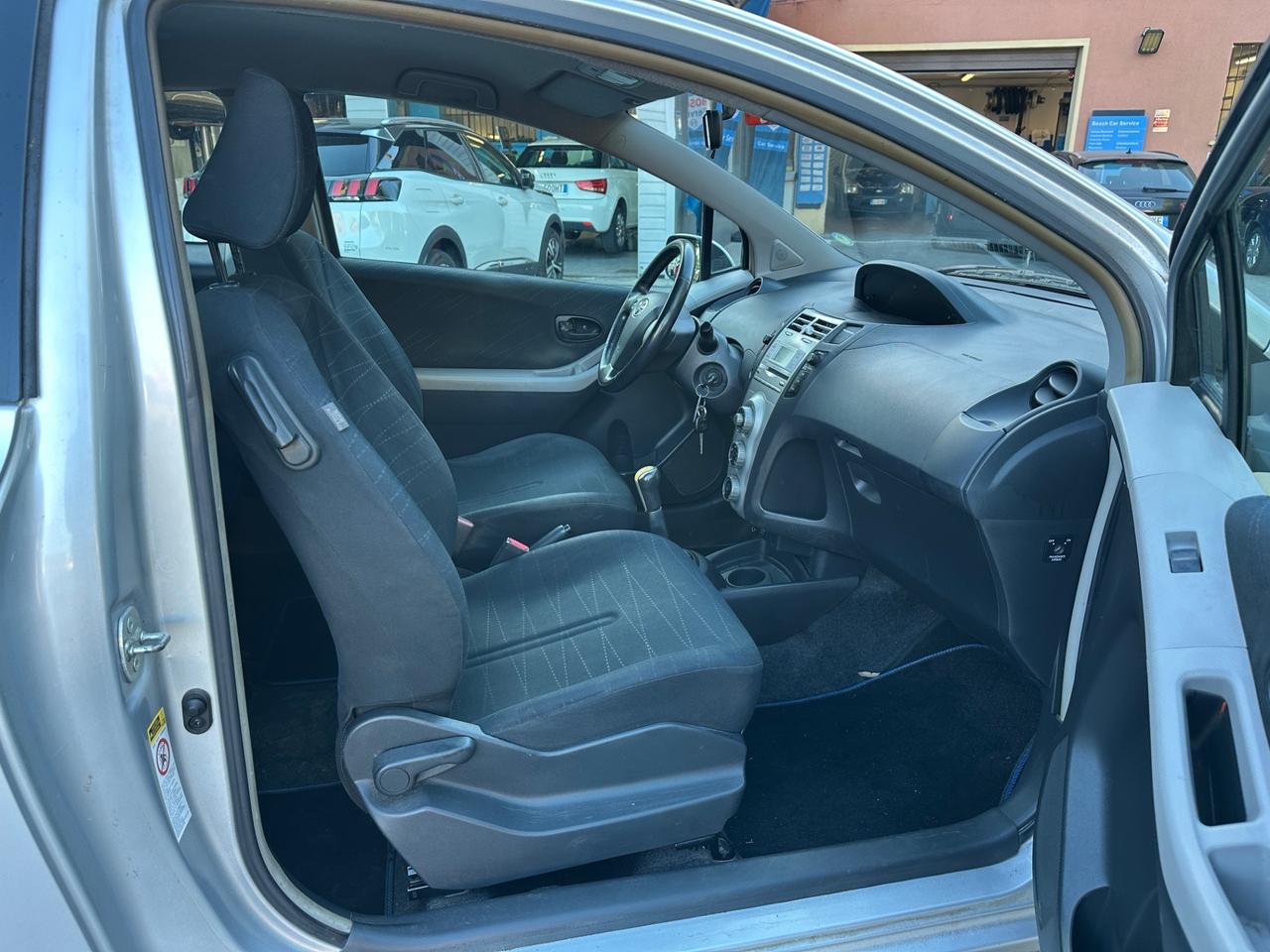 Toyota Yaris 1.3 3 porte Sol