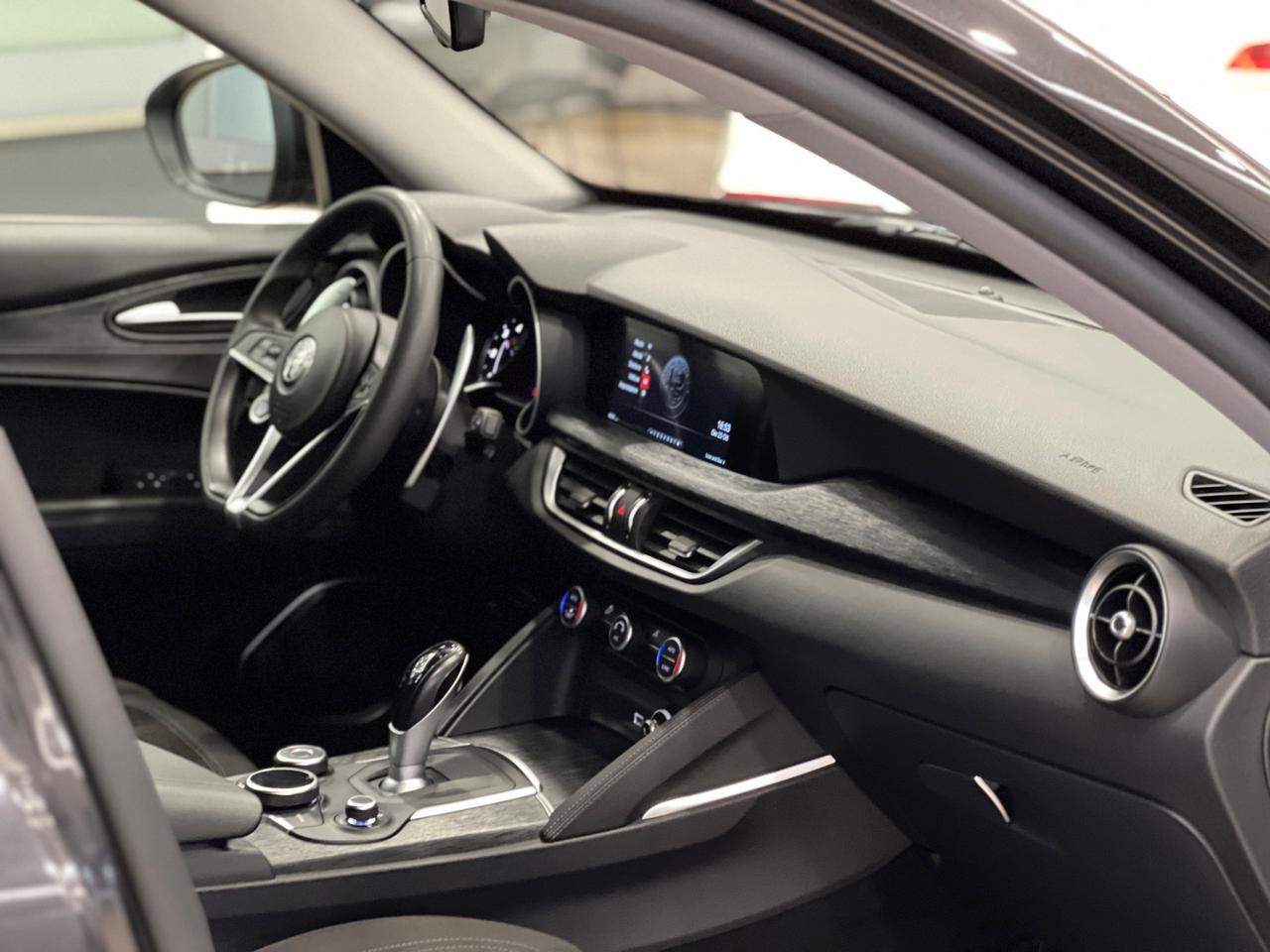 Alfa Romeo Stelvio 2.2 Turbodiesel 160 CV AT8 RWD Business