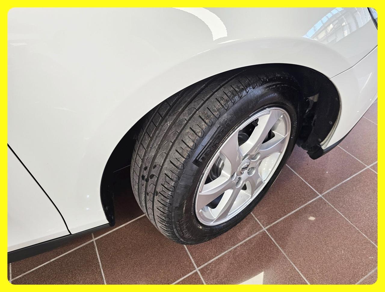Volvo V40 Cross Country D2 Geartronic Business Plus