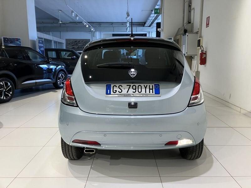 Lancia Ypsilon 1.0 FireFly 5 porte S&S Hybryd Gold