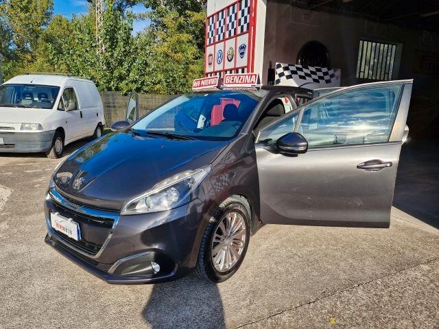 Peugeot 208 1.2 BENZINA X NEOPATENTATI