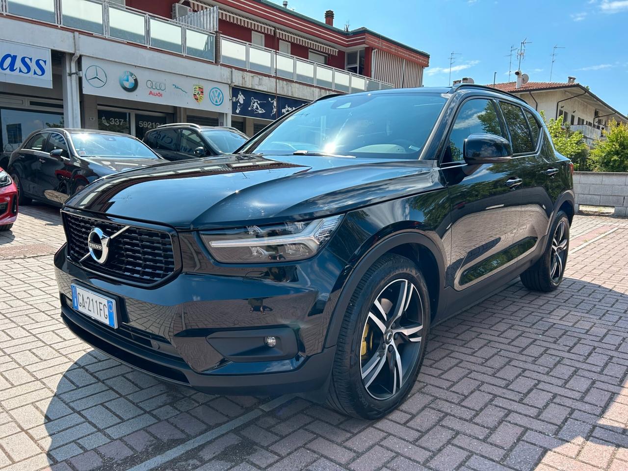 Volvo XC40 D4 AWD Geartronic R-design