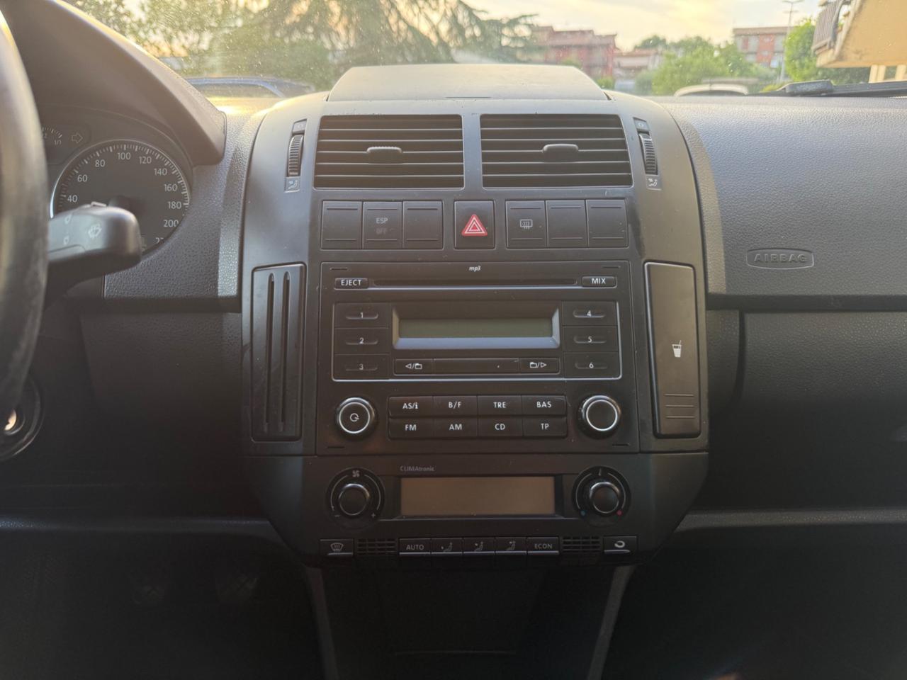 Volkswagen Polo 1.4 80CV TDI 5p. Sportline