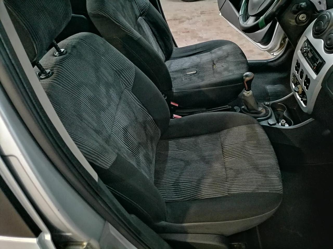 Dacia Sandero 1.4 8v 75cv GPL Ok Neop.