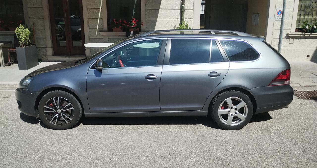 Volkswagen Golf Variant 2.0 TDI 140CV DPF 5p. Highline