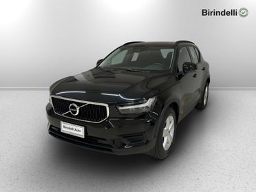 VOLVO XC40 (2017-->) - XC40 T2 Momentum