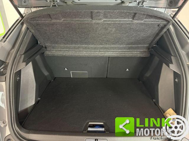 PEUGEOT 2008 PureTech 130 S&S EAT8 Allure